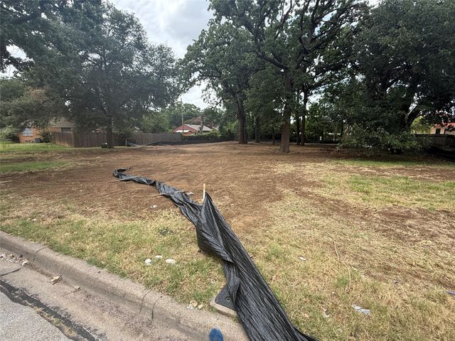 709 Lynda Lane, Arlington, TX 76013