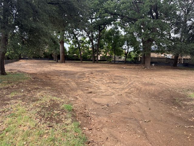 709 Lynda Lane, Arlington, TX 76013