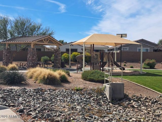 432 W TAMARACK Drive, San Tan Valley, AZ 85140