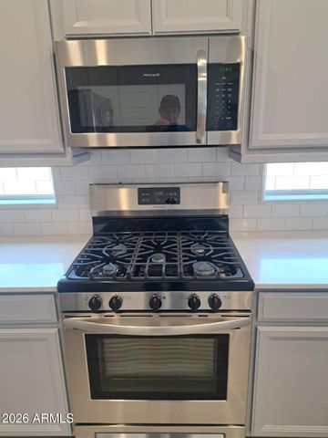 432 W TAMARACK Drive, San Tan Valley, AZ 85140