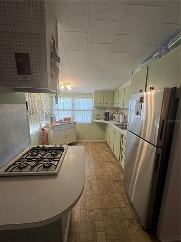 118 52ND AVENUE W, Bradenton, FL 34207