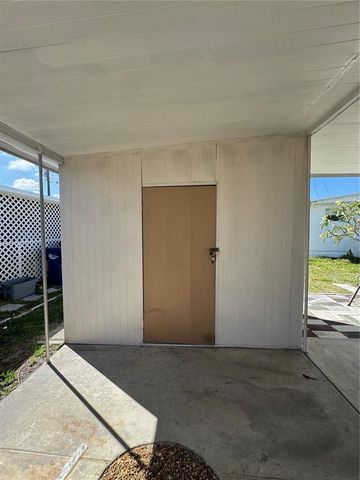 118 52ND AVENUE W, Bradenton, FL 34207