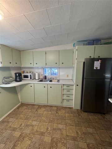 118 52ND AVENUE W, Bradenton, FL 34207