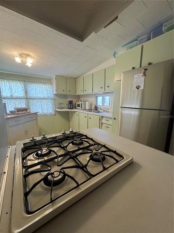 118 52ND AVENUE W, Bradenton, FL 34207