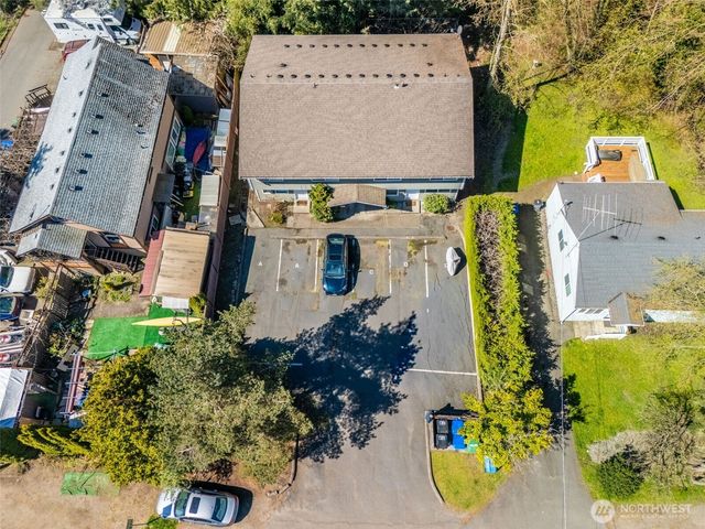 19837 25th Avenue NE, Shoreline, WA 98155