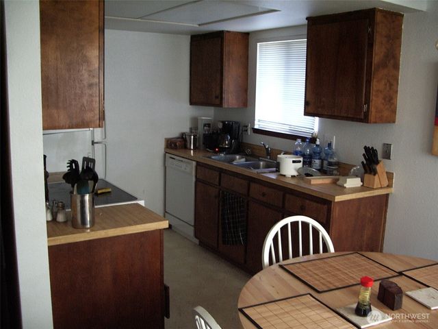 19837 25th Avenue NE, Shoreline, WA 98155