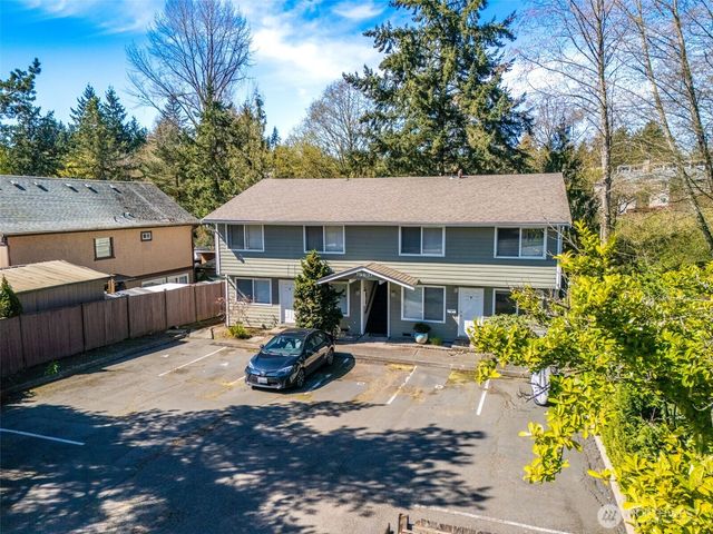19837 25th Avenue NE, Shoreline, WA 98155
