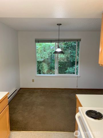 19837 25th Avenue NE, Shoreline, WA 98155
