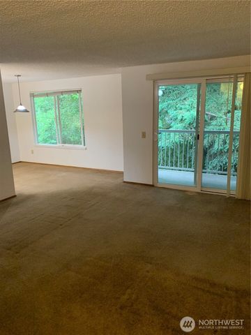 19837 25th Avenue NE, Shoreline, WA 98155