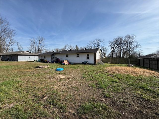 409 Huenefeld Street, Lincoln, AR 72744