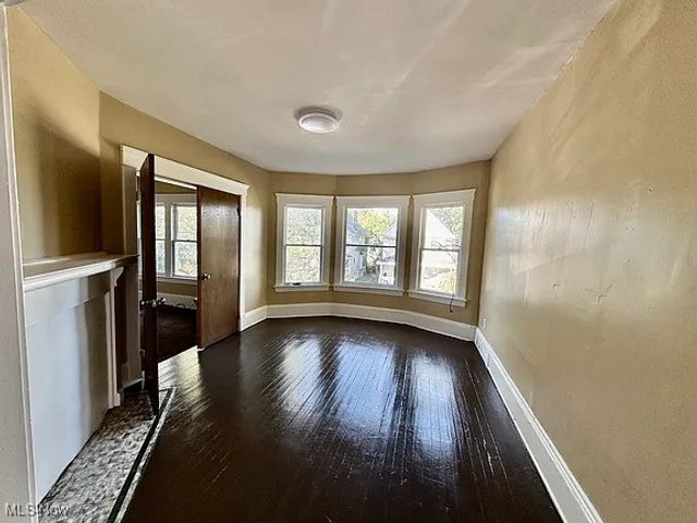 1315 E 85th Street UP, Cleveland, OH 44106