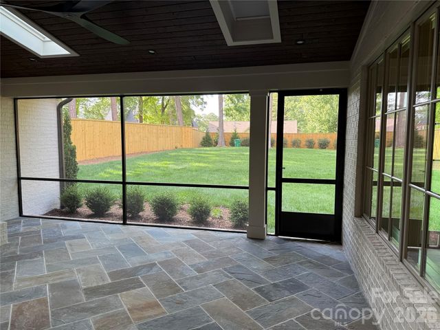 1024 Jefferson Drive, Charlotte, NC 28270