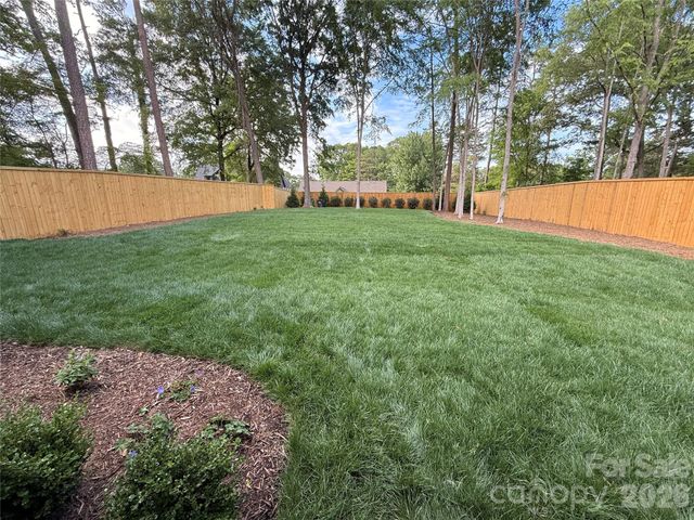 1024 Jefferson Drive, Charlotte, NC 28270