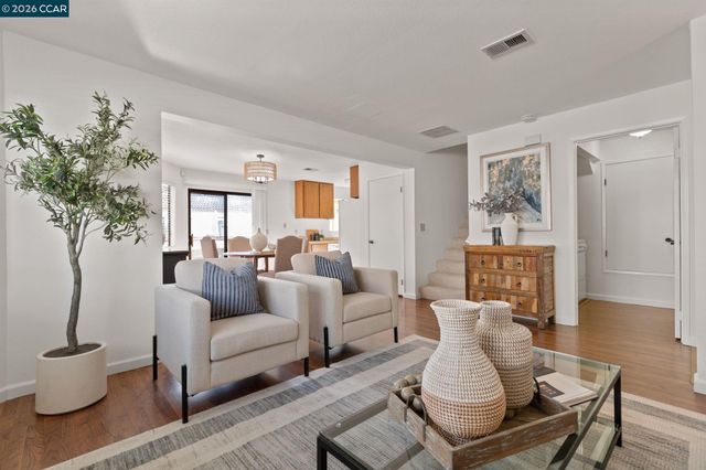 5060 Valley Crest Dr 56, Concord, CA 94521