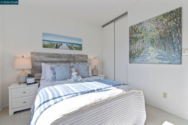 5060 Valley Crest Dr 56, Concord, CA 94521