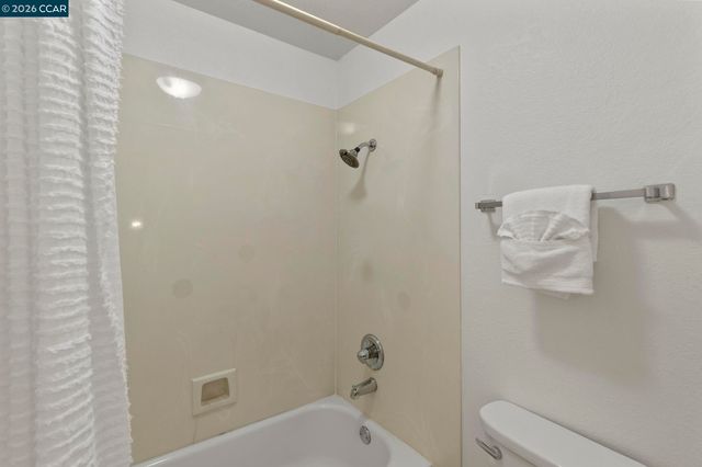 5060 Valley Crest Dr 56, Concord, CA 94521