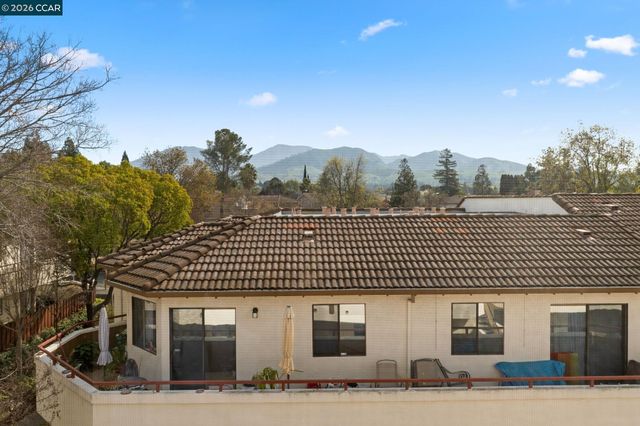 5060 Valley Crest Dr 56, Concord, CA 94521