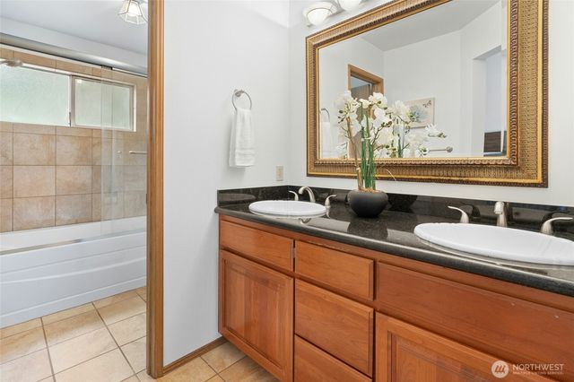10141 NE 126th Street, Kirkland, WA 98034