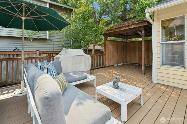 10141 NE 126th Street, Kirkland, WA 98034