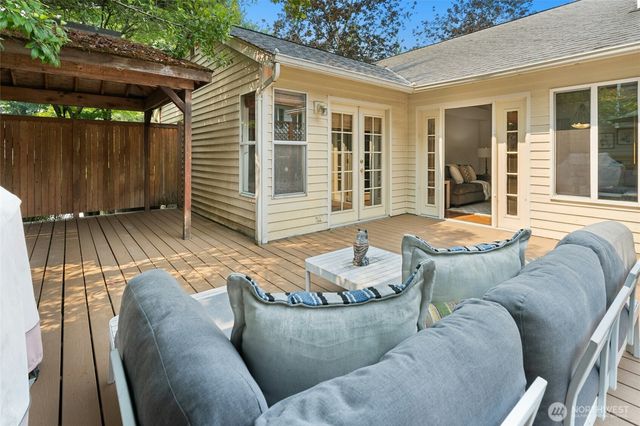 10141 NE 126th Street, Kirkland, WA 98034