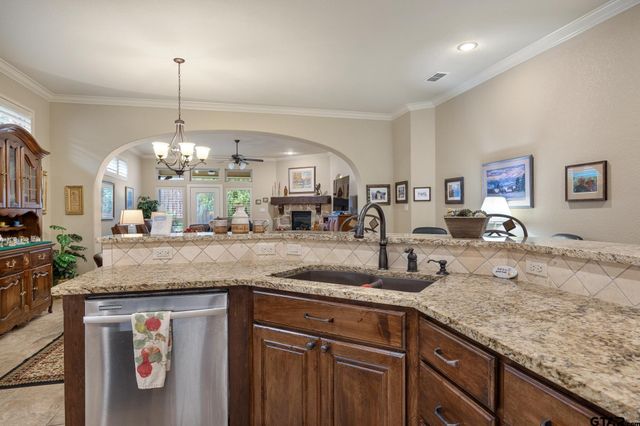 4322 Madera Dr, Tyler, TX 75707