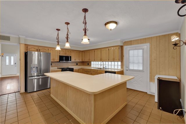 2204 Overglen Drive, Plano, TX 75074