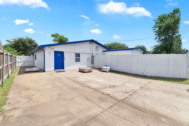 2204 Overglen Drive, Plano, TX 75074
