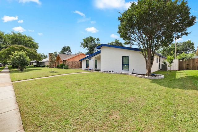 2204 Overglen Drive, Plano, TX 75074