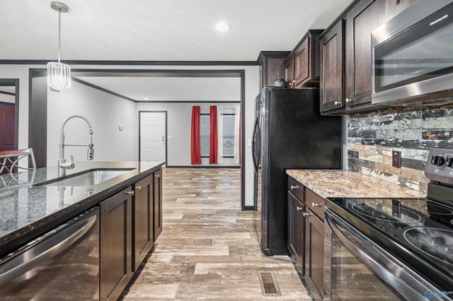 161 County Road 1762, Baileyton, AL 35019