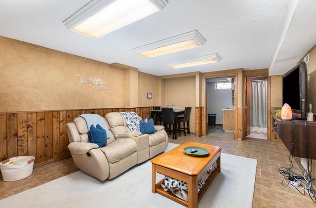 6602 Hemlock Lane N, Maple Grove, MN 55369