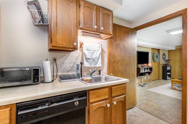 6602 Hemlock Lane N, Maple Grove, MN 55369