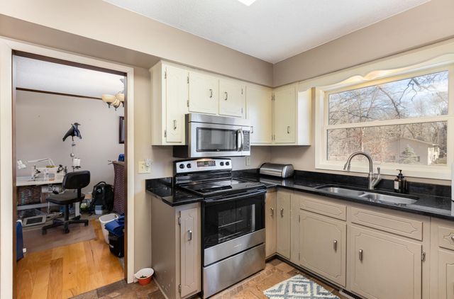 6602 Hemlock Lane N, Maple Grove, MN 55369