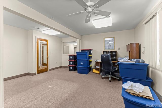 30401 Utica Road, Roseville, MI 48066