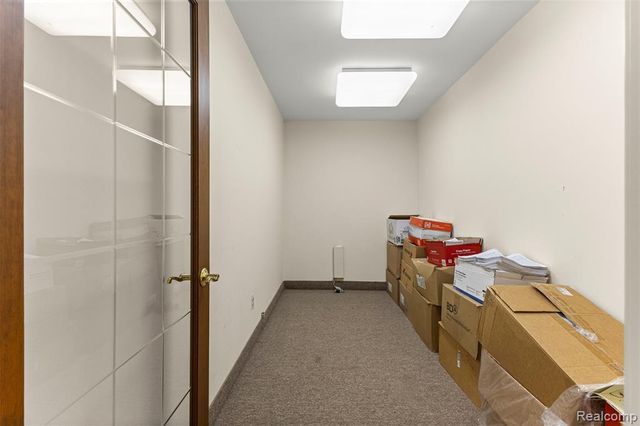 30401 Utica Road, Roseville, MI 48066