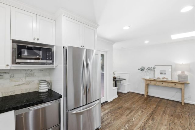 699 Oregon Avenue, Palo Alto, CA 94301