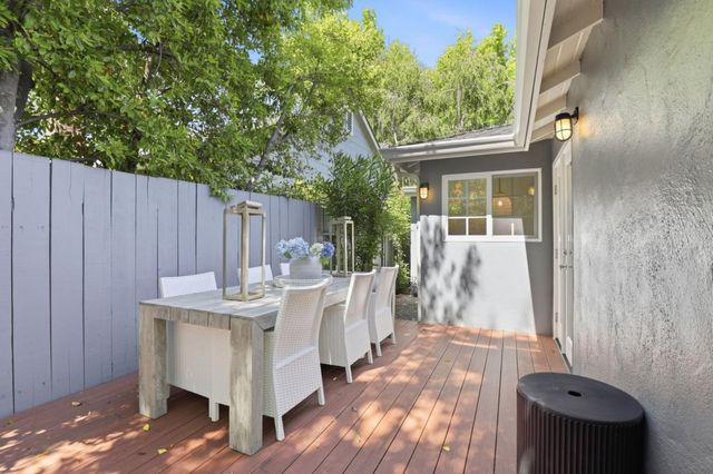 699 Oregon Avenue, Palo Alto, CA 94301