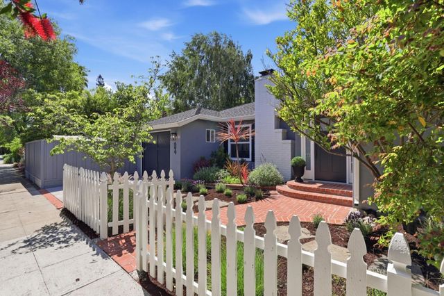 699 Oregon Avenue, Palo Alto, CA 94301