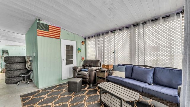 924 ELIZABETH LANE, Lakeland, FL 33809