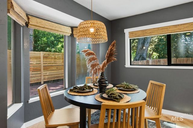 5250 N Mitchell St, Boise, ID 83704