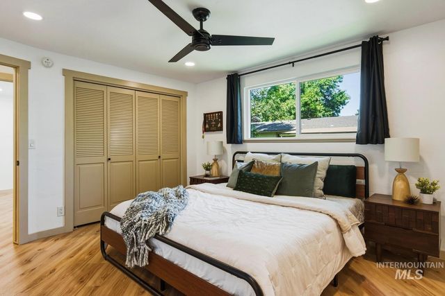 5250 N Mitchell St, Boise, ID 83704