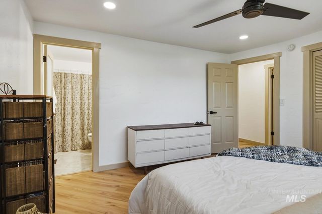 5250 N Mitchell St, Boise, ID 83704