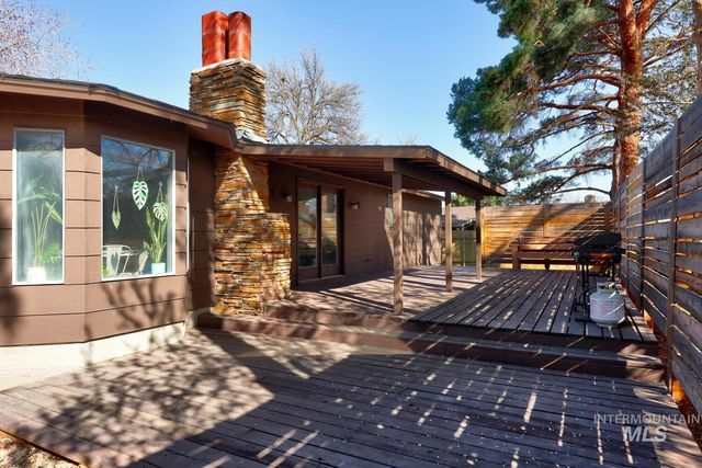 5250 N Mitchell St, Boise, ID 83704