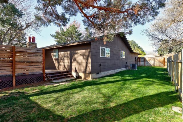 5250 N Mitchell St, Boise, ID 83704