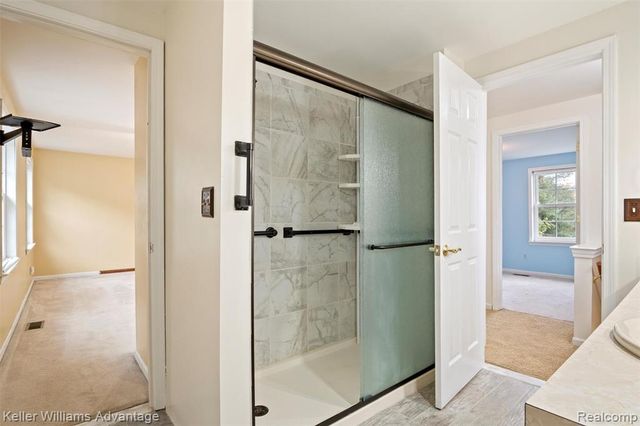 60422 Lamplighter Drive, New Hudson, MI 48165