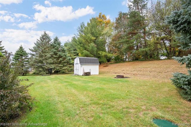 60422 Lamplighter Drive, New Hudson, MI 48165