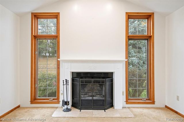 60422 Lamplighter Drive, New Hudson, MI 48165