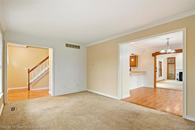 60422 Lamplighter Drive, New Hudson, MI 48165