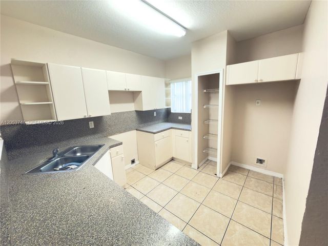 646 SW 7TH TERRA, Florida City, FL 33034