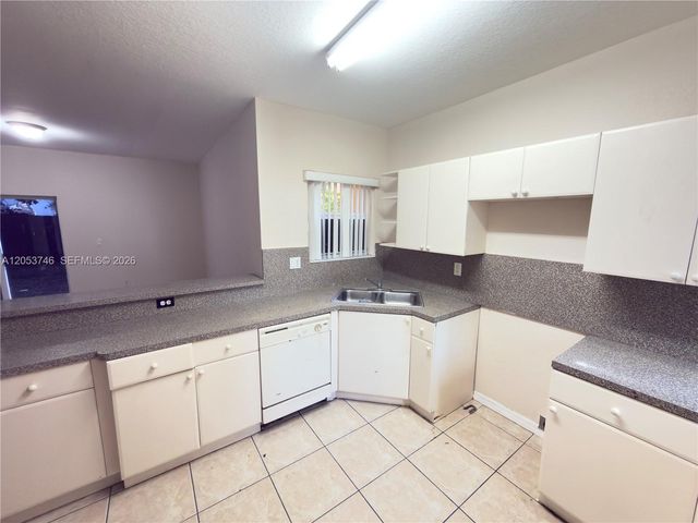 646 SW 7TH TERRA, Florida City, FL 33034