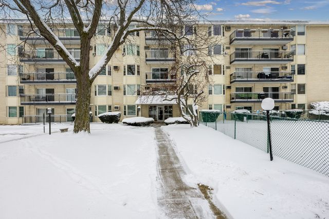 5510 LINCOLN Avenue 101, Morton Grove, IL 60053